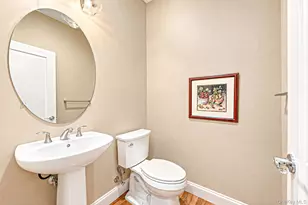 2305 Townhome Wy, Huntington Station, NY 11746 - Photo 15
