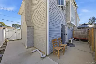 2125 Franklin Ave, East Meadow, NY 11554 - Photo 15