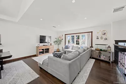 2125 Franklin Avenue, East Meadow, NY 11554 - Photo 7