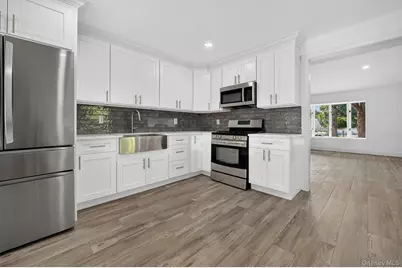 34 Pinelawn Avenue, Shirley, NY 11967 - Photo 13