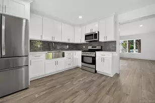 34 Pinelawn Ave, Shirley, NY 11967 - Photo 13