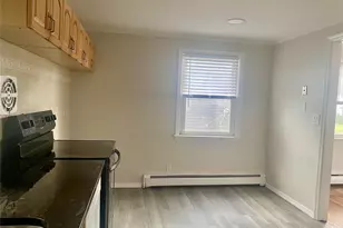 282 Laurel Rd, East Northport, NY 11731 - Photo 5