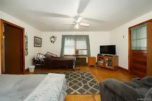 17 N Brett St, Beacon, NY 12508 - Photo 9