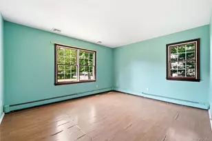 901 Liberty St, Bohemia, NY 11716 - Photo 17