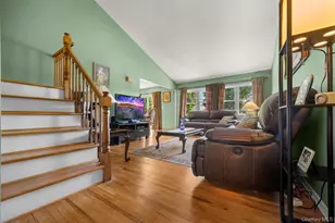 58-19 264th St, Little Neck, NY 11362 - Photo 15