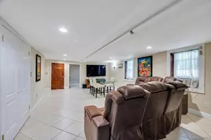 164-26 Grand Central Pkwy, Jamaica, NY 11432 - Photo 33