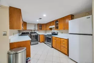 164-26 Grand Central Pkwy, Jamaica, NY 11432 - Photo 35