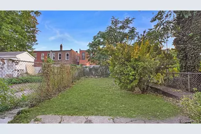 946 E 215th Street, Bronx, NY 10469 - Photo 25