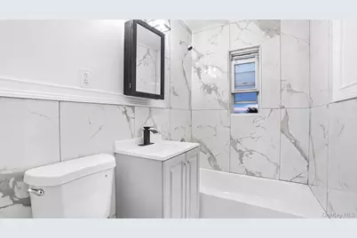 946 E 215th Street, Bronx, NY 10469 - Photo 19