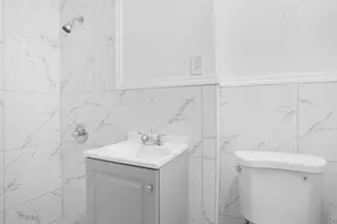 946 E 215th St, Bronx, NY 10469 - Photo 21