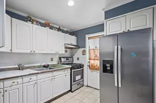 126 Claywood Dr, Brentwood, NY 11717 - Photo 7