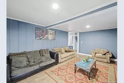 126 Claywood Drive, Brentwood, NY 11717 - Photo 11