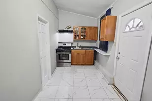 126 Claywood Dr, Brentwood, NY 11717 - Photo 17