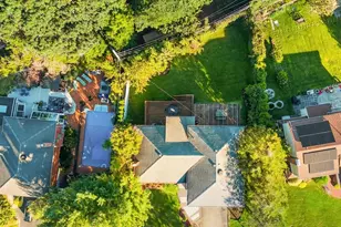 84 Melanie Ln, Syosset, NY 11791 - Photo 5