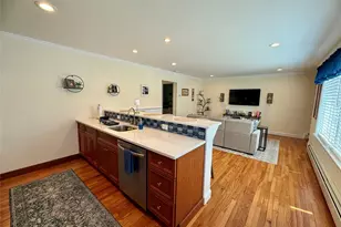 250 Beechwood Ave, Poughkeepsie, NY 12601 - Photo 9