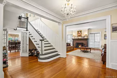 8273 Beverly Road, Kew Gardens, NY 11415 - Photo 7
