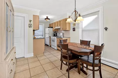 200 Lakeview Avenue, West Harrison, NY 10604 - Photo 9