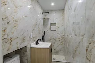 443 Effingham Ave, Bronx, NY 10473 - Photo 17