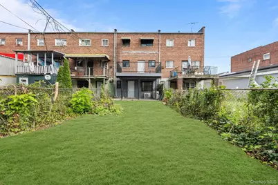 443 Effingham Avenue, Bronx, NY 10473 - Photo 23