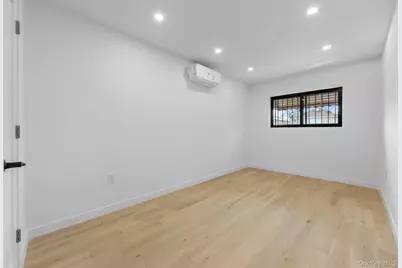 443 Effingham Avenue, Bronx, NY 10473 - Photo 7