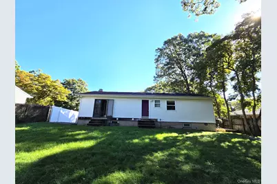 12 Nord Park Boulevard, Middle Island, NY 11953 - Photo 5