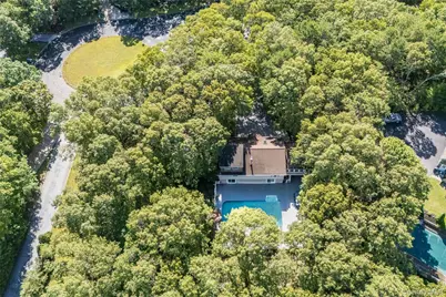 30 Squires Boulevard, Hampton Bays, NY 11946 - Photo 23