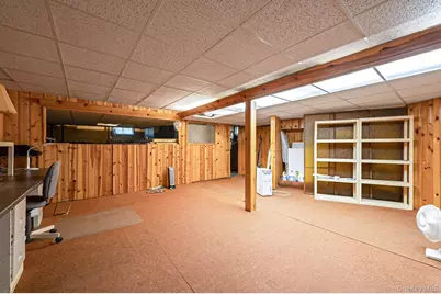 5 Everest Court, Huntington Station, NY 11746 - Photo 27