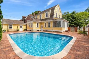 12-40 Beech Ct, College Point, NY 11356 - Photo 15