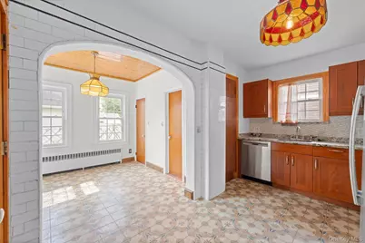1240 Beech Court, College Point, NY 11356 - Photo 5