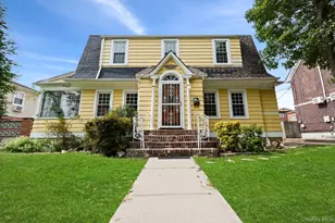12-40 Beech Ct, College Point, NY 11356 - Photo 17