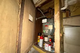 827 Pine St, Brooklyn, NY 11208 - Photo 9