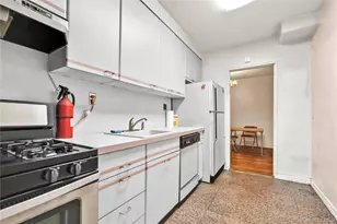 26-21 Union St, Flushing, NY 11354 - Photo 13
