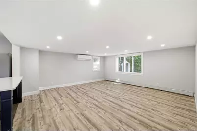 24 Flagpole Lane, East Setauket, NY 11733 - Photo 3