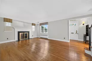 108 Kingsbury Rd, Garden City, NY 11530 - Photo 5