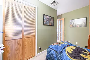 30 Janet Dr, Plainview, NY 11803 - Photo 27