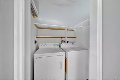 33 Hubbard Avenue, Freeport, NY 11520 - Photo 11