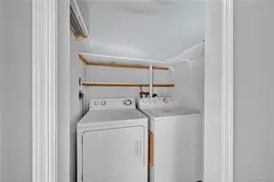 33 Hubbard Ave, Freeport, NY 11520 - Photo 11
