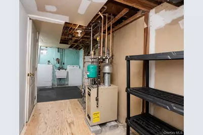 10 Hitchcock Avenue, New York, NY 10306 - Photo 19