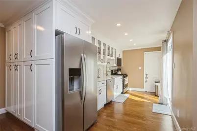 18 Juniper Place, Huntington, NY 11743 - Photo 13