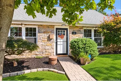 18 Juniper Place, Huntington, NY 11743 - Photo 5