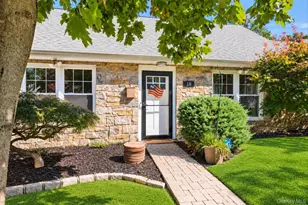18 Juniper Pl, Huntington, NY 11743 - Photo 5