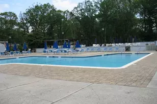405 Woodbridge Dr, Ridge, NY 11961 - Photo 15