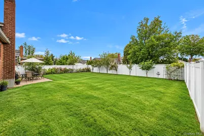 455 Pacific Street, Massapequa Park, NY 11762 - Photo 5
