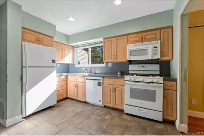 65 Genesee Drive, Commack, NY 11725 - Photo 11