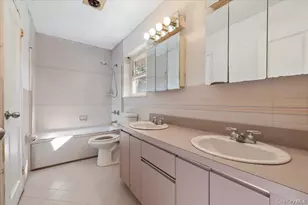 65 Genesee Dr, Commack, NY 11725 - Photo 19