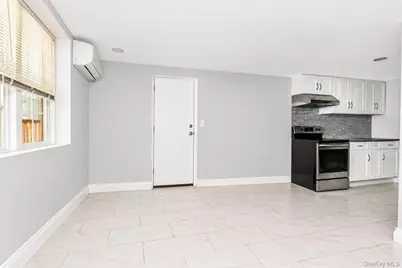130 Lasalle Drive, Yonkers, NY 10710 - Photo 21