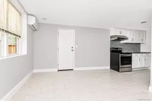 130 Lasalle Dr, Yonkers, NY 10710 - Photo 21