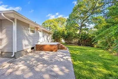 52 March Court, Selden, NY 11784 - Photo 7