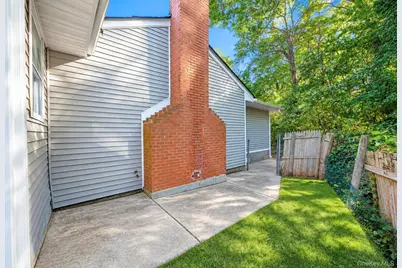 52 March Court, Selden, NY 11784 - Photo 9