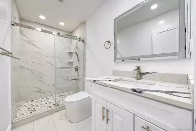 52 March Court, Selden, NY 11784 - Photo 33